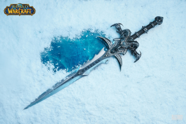 Preview: HEX Collectibles Frostmourne Sword Premium Replica